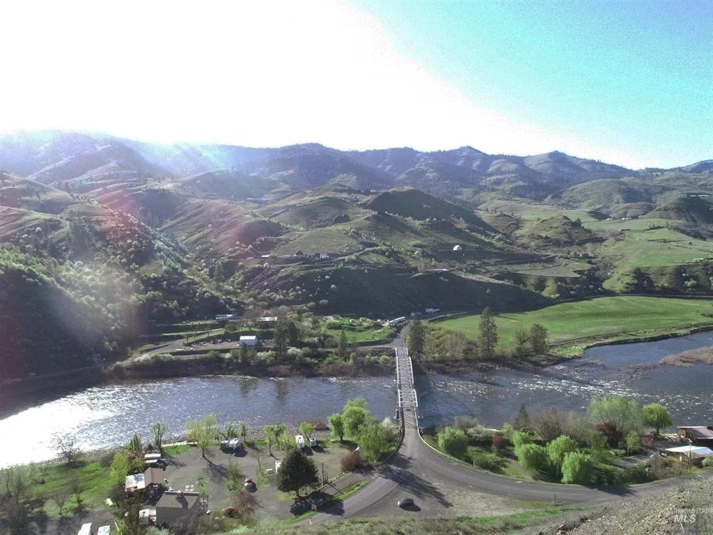 Twin Rivers-Lot 7