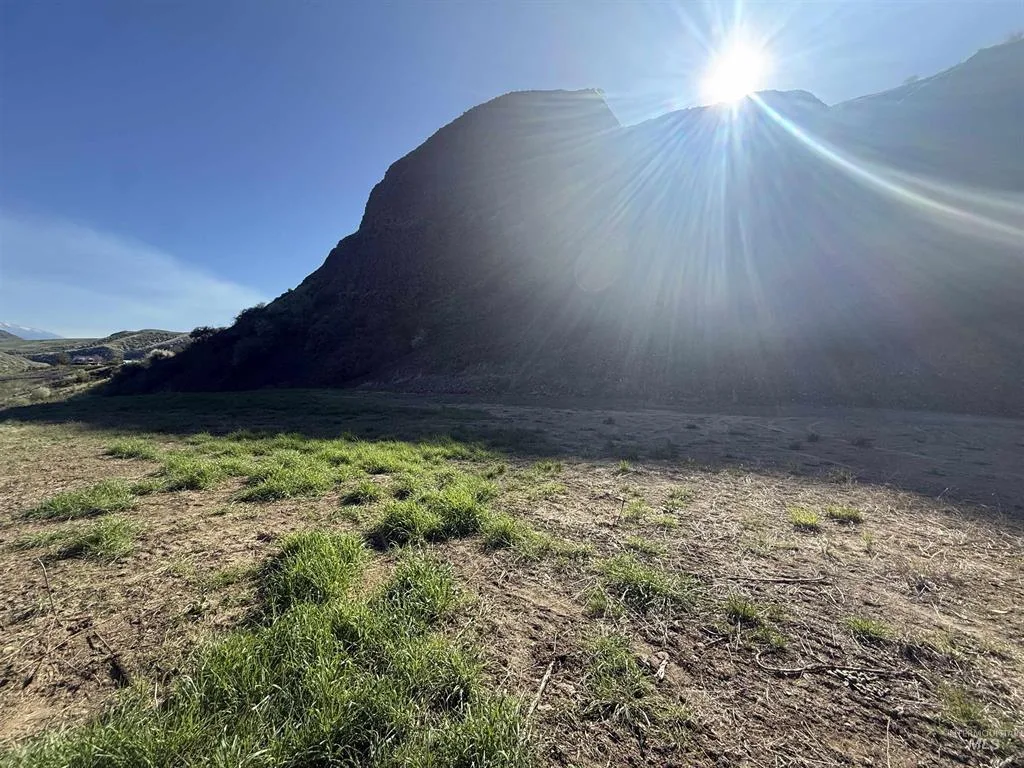 Twin Rivers-Lot 7
